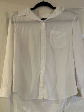 Banana Republic White Button-Front Blouse